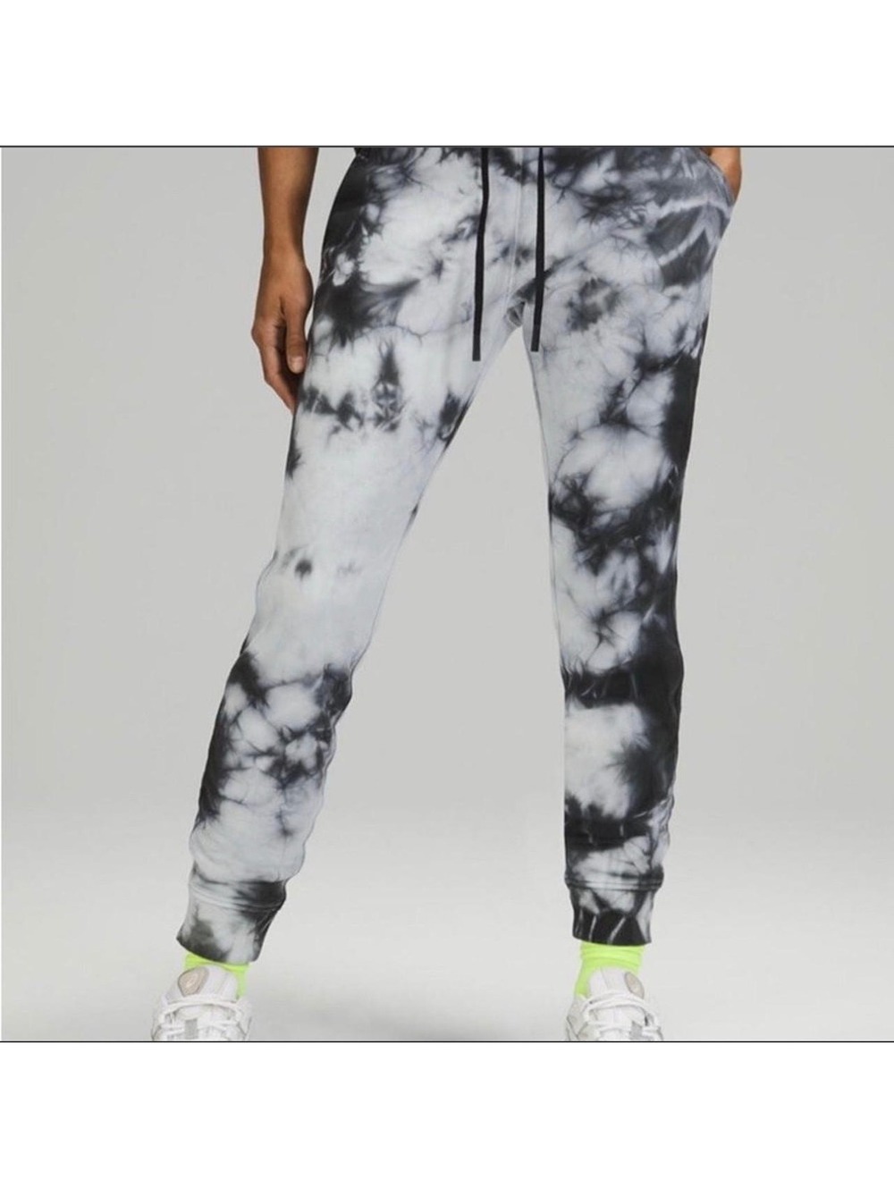 Lululemon Black and White Tie-Dye Jogger Sweatpants